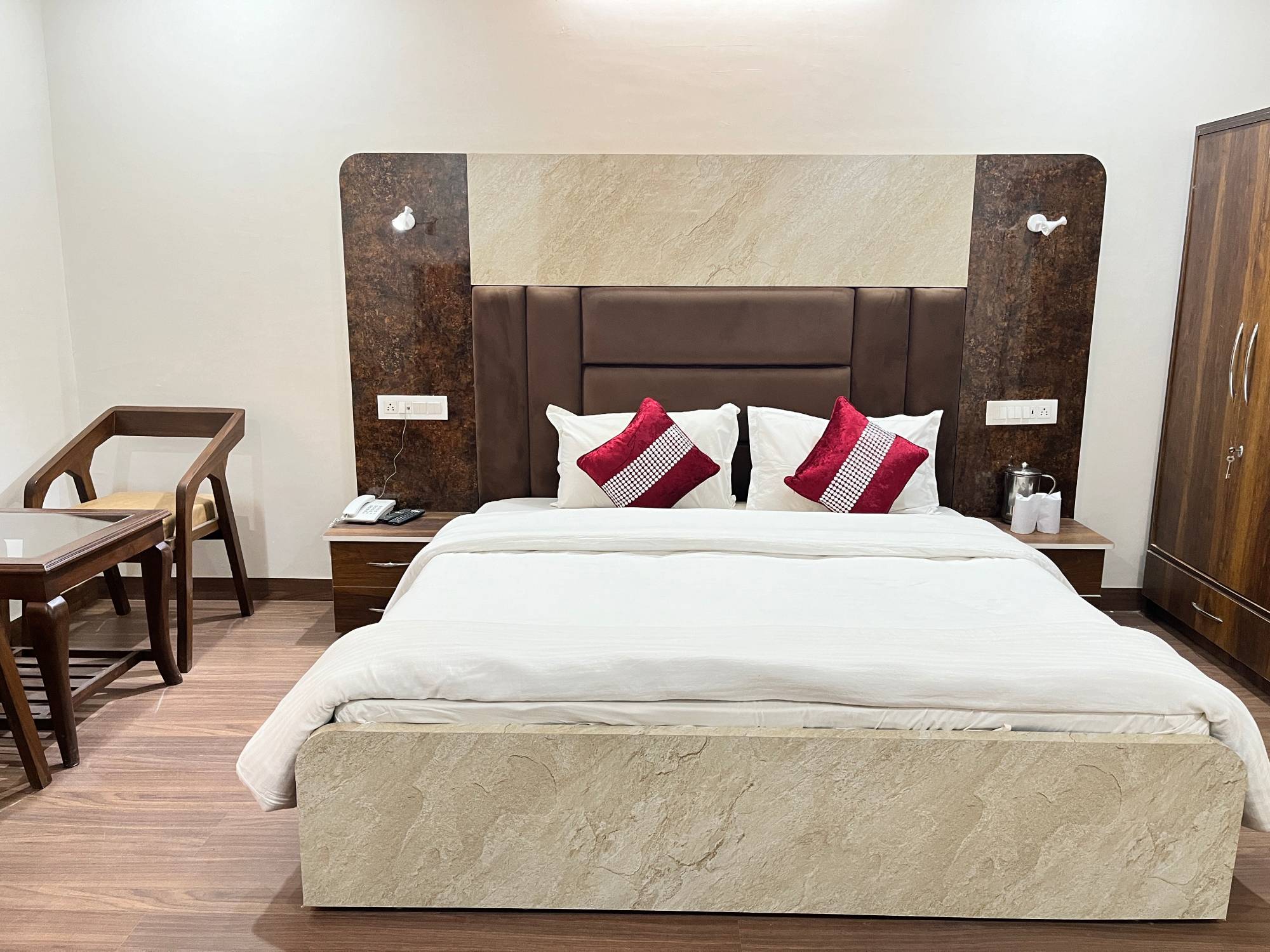 best hotel in Shimla for family